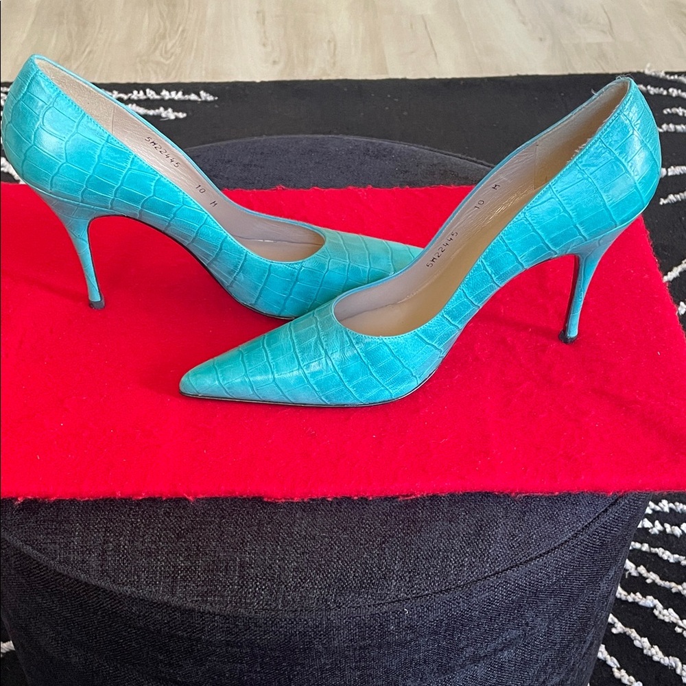 Stuart Weitzman Turquoise Croc-Embossed Heels